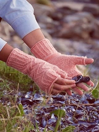 Punta Negra fingerless mittens