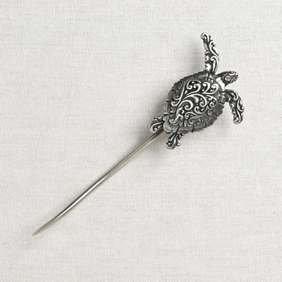JUL Designs Filigree Sea Turtle Shawl Stick, White Brass