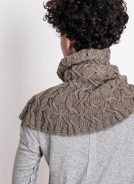 Clarissa Cabled Cowl