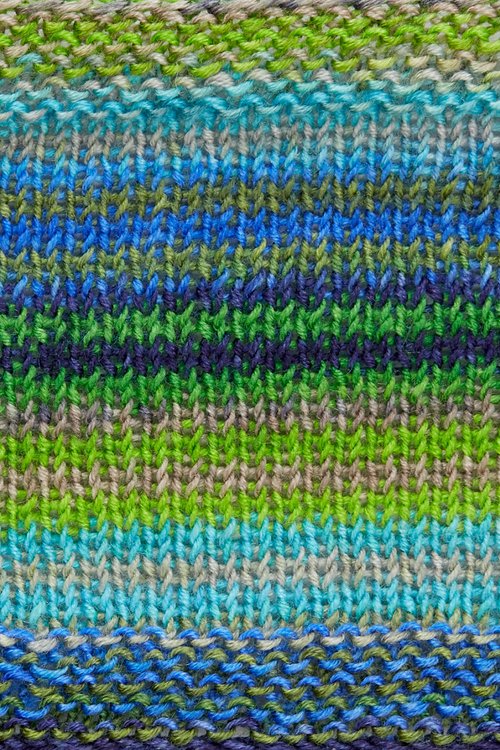 Urth Yarns Uneek Fingering 3025 swatch