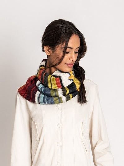 14 Color Woolstok Light Cowl