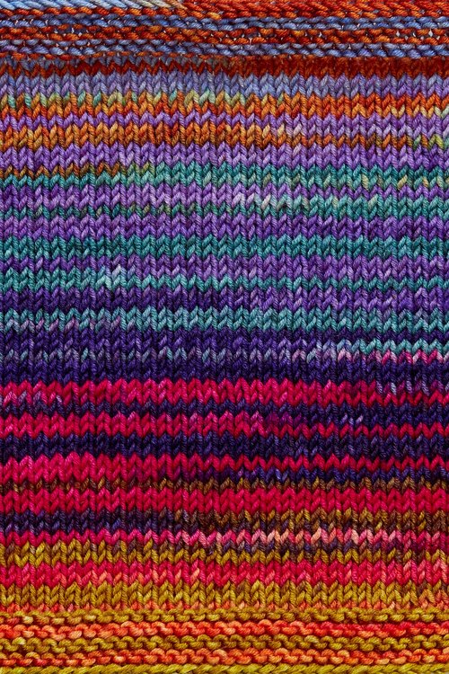Urth Yarns Uneek Worsted 4024 swatch