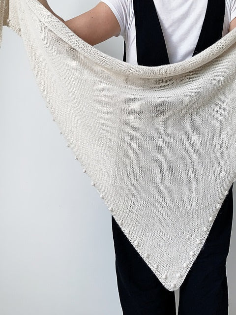 Animer Triangle Shawlette