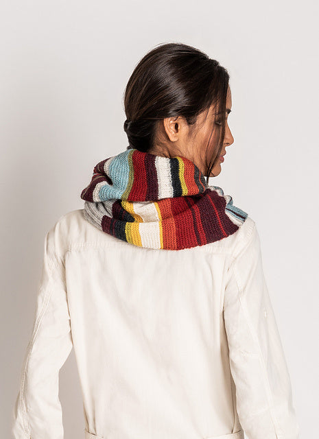 14 Color Woolstok Light Cowl
