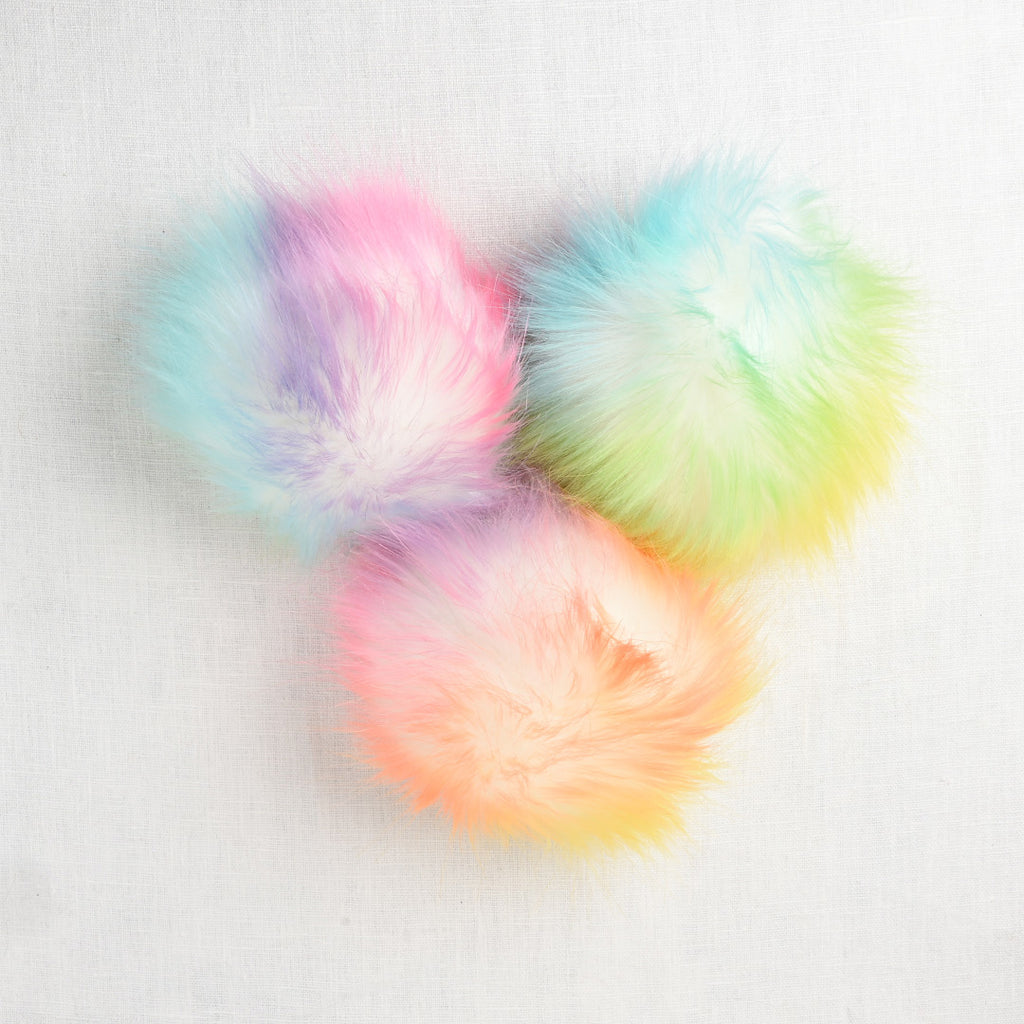 Faux Fur Pom Pom Rainbow, Snap Closure – Wool and Company