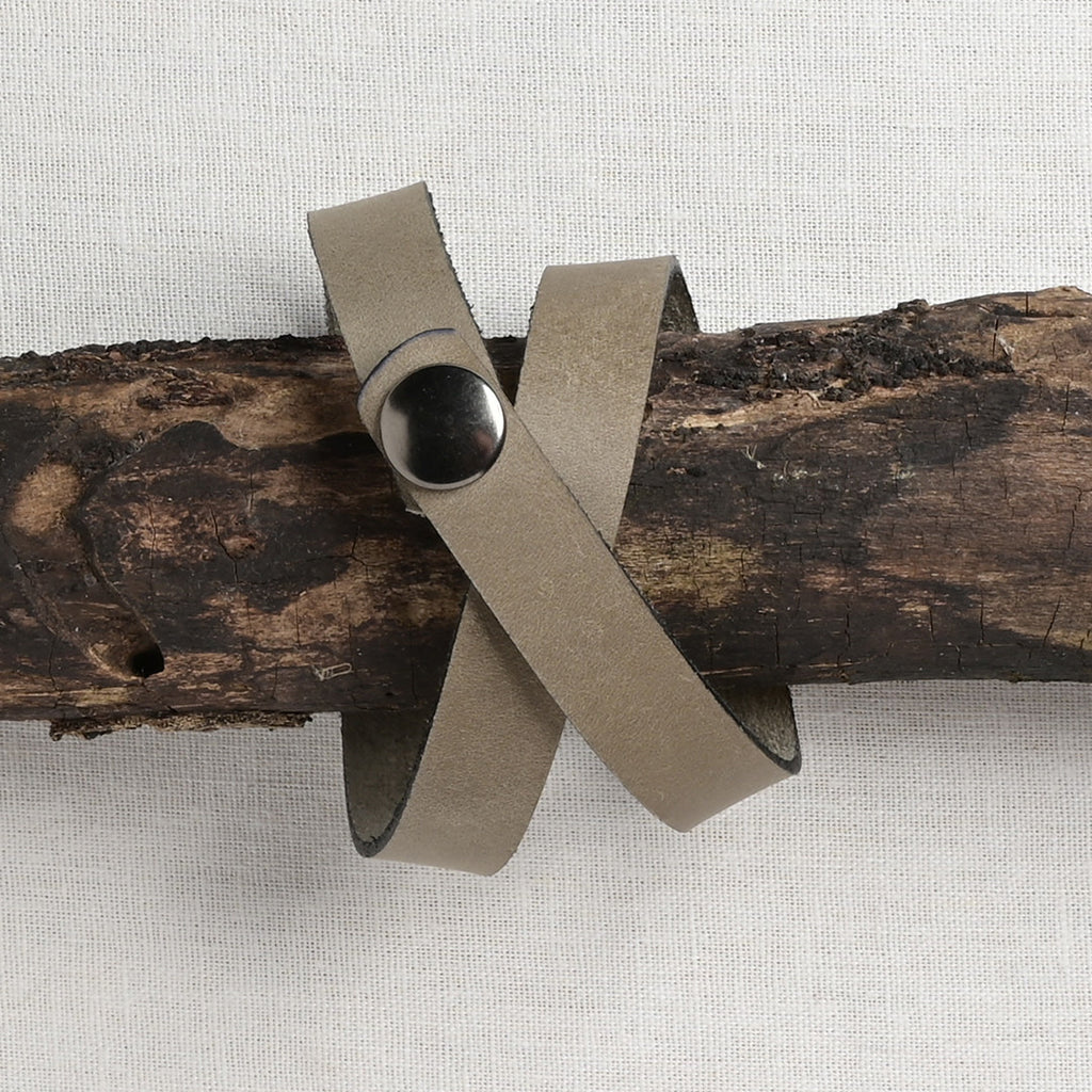 JUL Designs Simple Snap Shawl Cuff/Bracelet, Pewter w/ Gunmetal Hardware