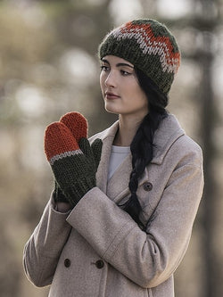 Grand Portage Hat & Mitts by Bobbi IntVeld