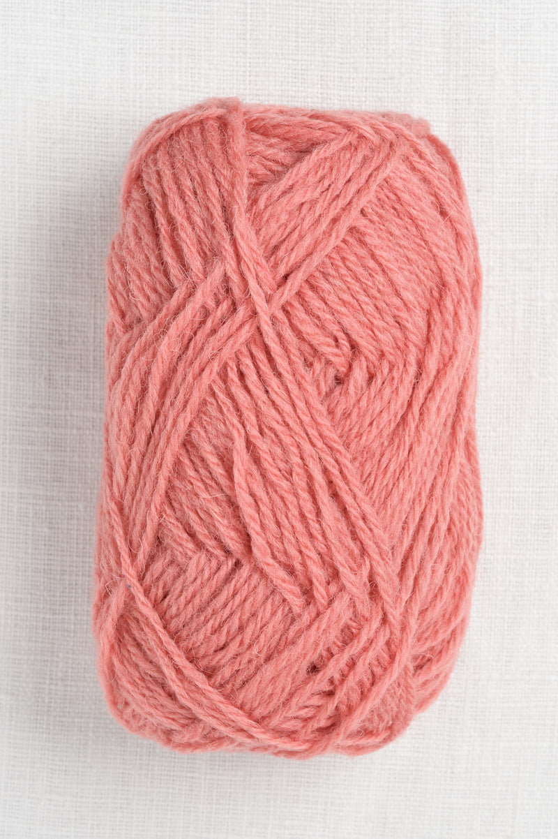 jamieson's shetland double knitting 540 coral