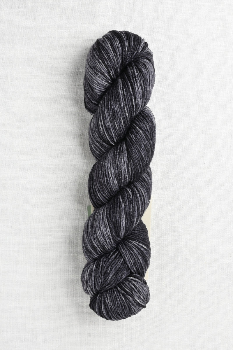 urth yarns monokrom fingering 3063