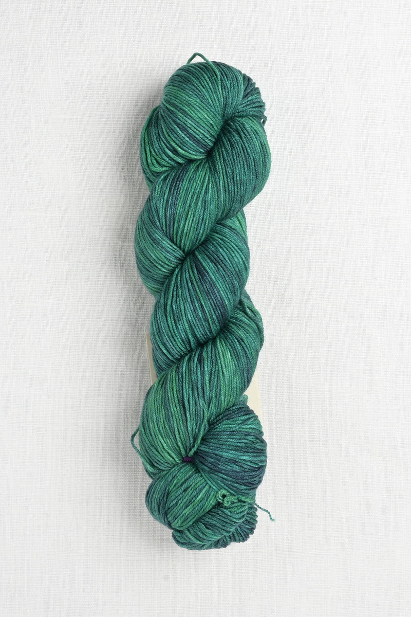 urth yarns monokrom fingering 3065