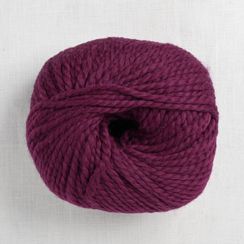 wool and the gang alpachino merino 053 margaux red